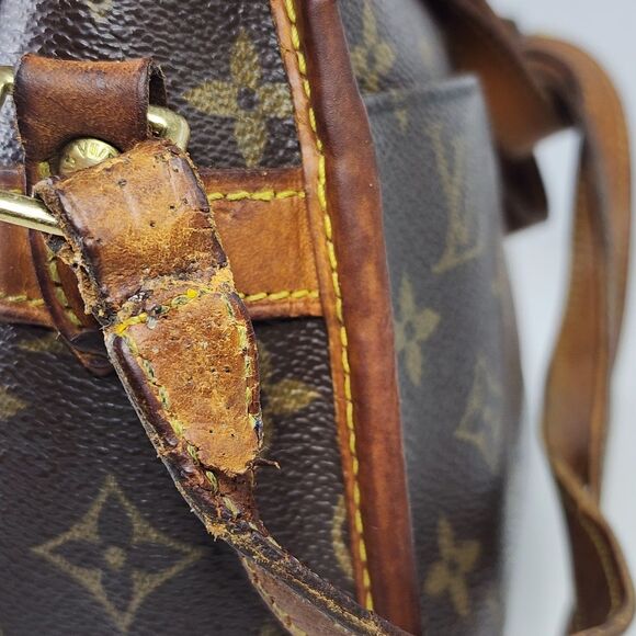 Louis Vuitton Sologne M42250 Monogram Shoulder Crossbody Bag France 2001 Vintage - Picture 10 of 16